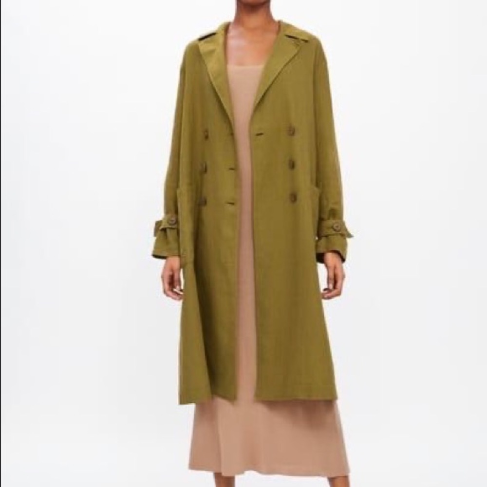 Zara OVERSIZED BUTTONED TRENCH COAT in Oil color size M